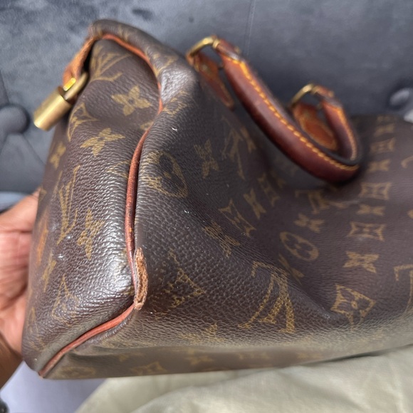 Louis Vuitton Vintage Monogram Canvas Speedy 25 Satchel - Picture 11 of 15
